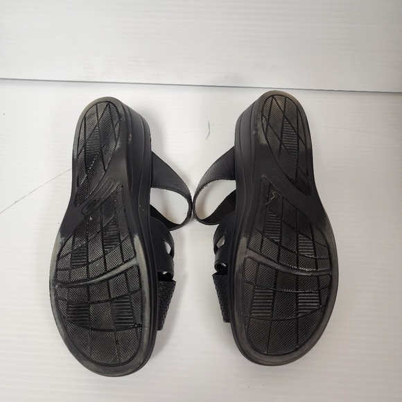 Easy Spirit Comfort Wave Black Slip on Wedge Heel Strappy Sandals Size 7W - Picture 4 of 11
